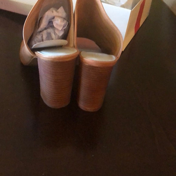 Shoes - Picture 3 of 8